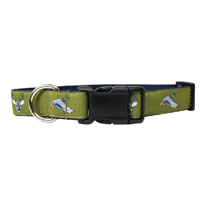 bird-safe cage disinfectant-Mossy Green Ducks and Bucks Dog Collar